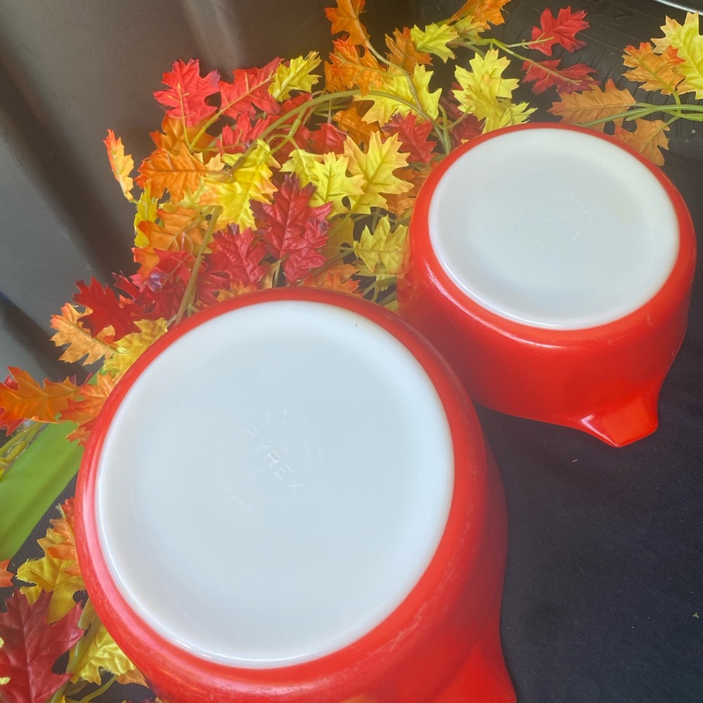 Vintage Pyrex bakeware - Picture 4 of 16